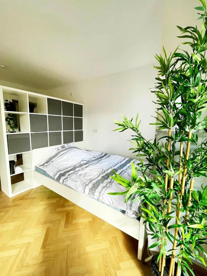 Cozy Apartment With Kitchen + Balcony New! Essen Ngoại thất bức ảnh
